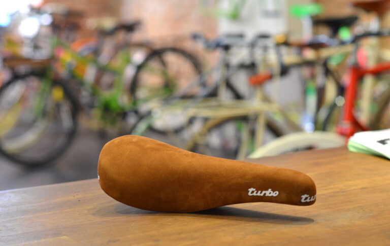 Selle Italia Turbo 1980 cuir suédé