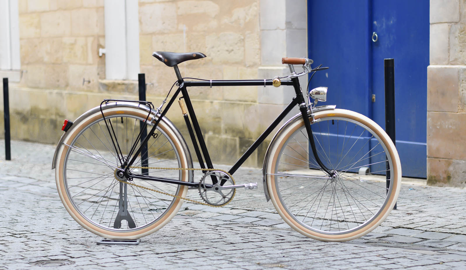 Vends velo course Peugeot vintage modele PERTHUS axe 56 roue 700 sur